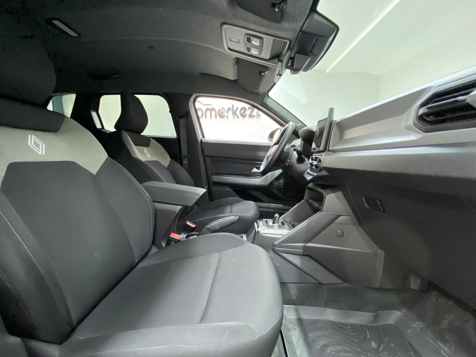RENAULT DUSTER 22